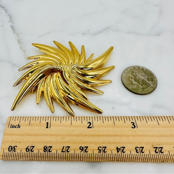 Vintage Large Starburst Brooch Pin Spiral Gold Tone 80s 90s Glam Statement Deco - Picture 7 of 9